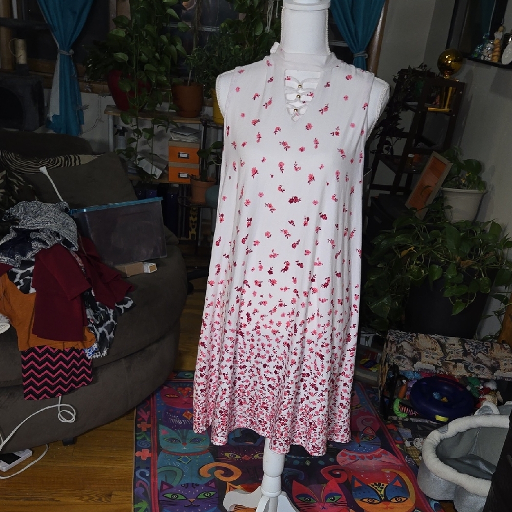 NWOT Floral Sleeveless Dress with Lace-Up Neckline